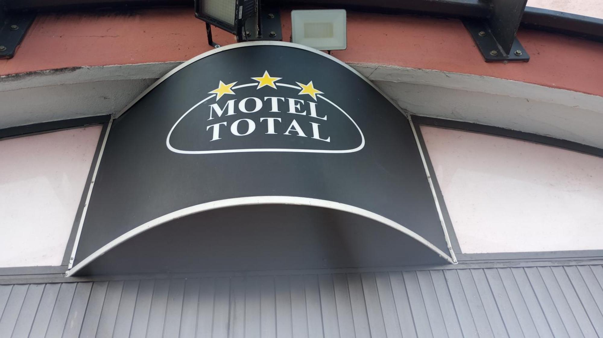 Sleep Well Hotel Total 2 Stelle Pisogne Exteriör bild